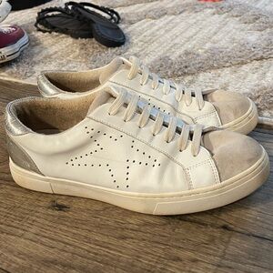 Steve Madden sneakers size 9.5